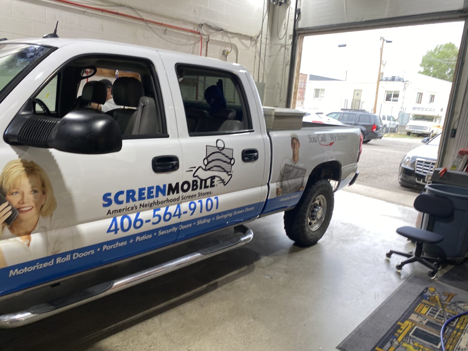 Screenmobile service truck lettering