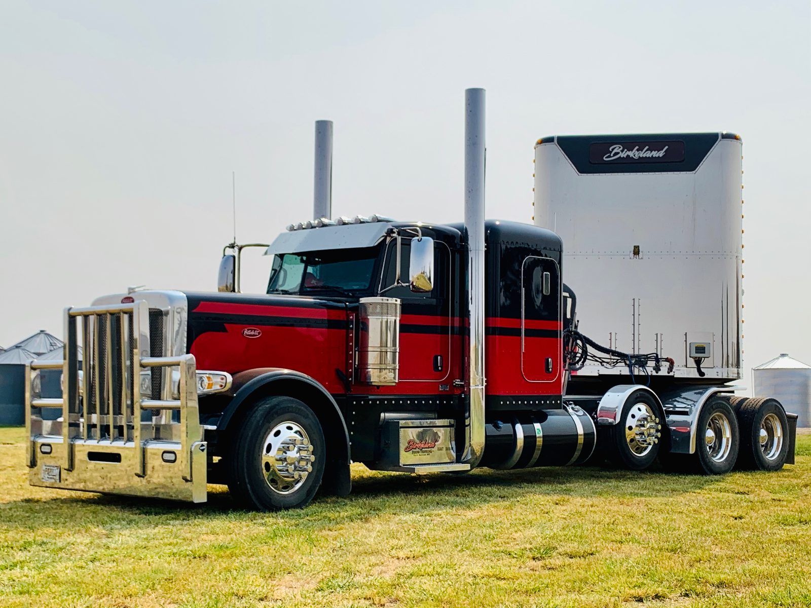 Wrapped Peterbilt tractor unit
